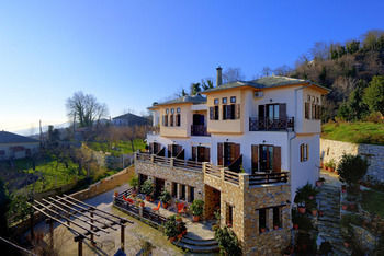 Pelion Iris Guesthouses & Suites מראה חיצוני תמונה